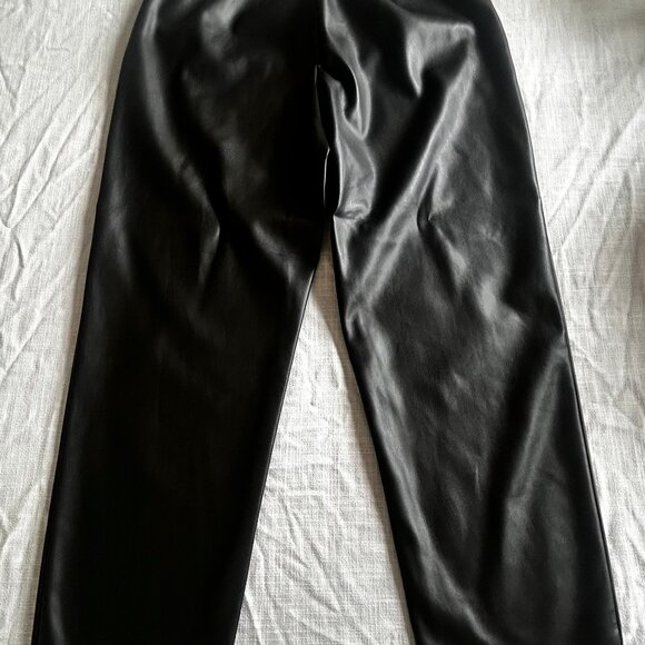 Banana Republic Mid Rise Slim Vegan Leather Pull-on Pants - NWOT - Picture 5 of 5